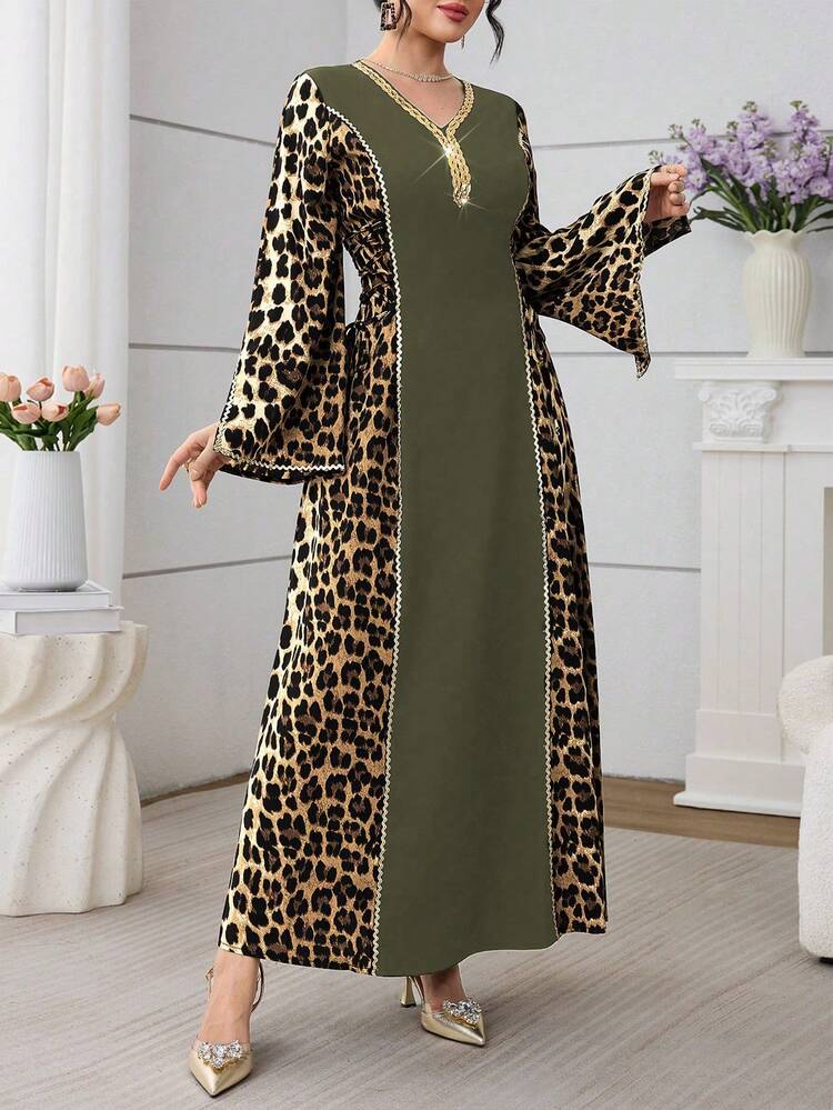Al Najma Áo cardigan dài tay cổ chữ V phối màu họa tiết da báo, đính cườm, thanh lịch, giúp tôn dáng và sang trọng. - màu xanh lá - Xem 6