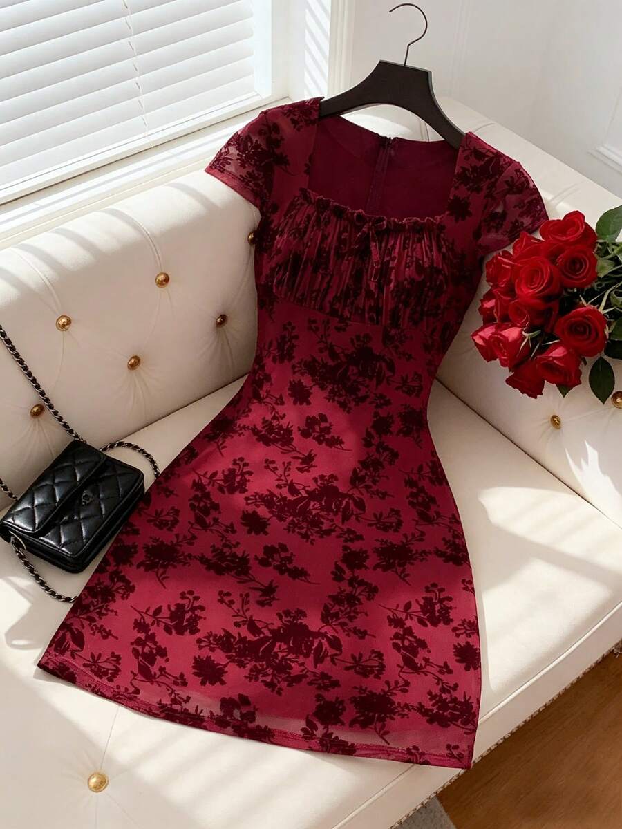 Franclia Women's Elegant 2026 Spring/Summer Short Sleeve Velvet Jacquard Mesh Elastic Fitted Mini Dress - Green - View 1