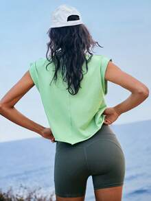 Medorelle 女士新款夏季时尚露脐圆领无袖上衣T恤 - 橄欖綠 - 查看 2