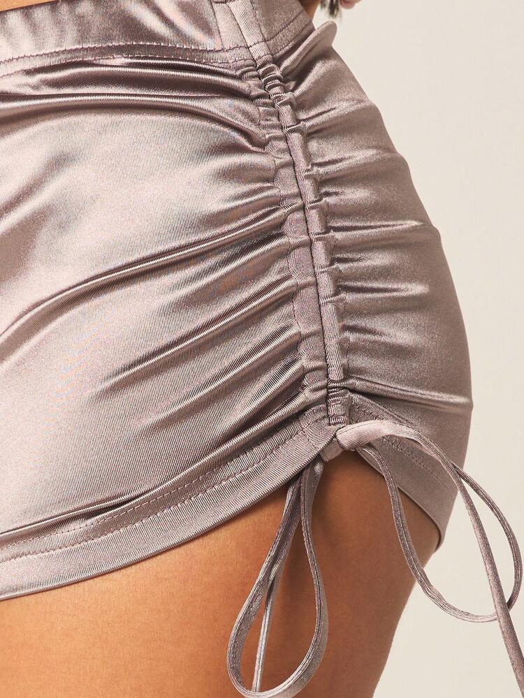 MISSGUIDED Damskie szorty satynowe z marszczeniami po bokach i ściągaczem, z wysokim stanem, długość mini, dopasowane, na co dzień, na lato