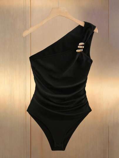 Franclia Áo liền thân nữ màu trơn, kiểu dáng bất đối xứng vai, khóa kim loại, xếp ly.