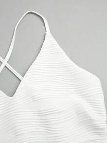 Franclia Casual Vacation Versatile V-Neck Criss-Cross Back Camisole, Women's White Sleeveless Tank Top, Lightweight Casual Vest For Spring/Summer, Commuting Versatile White Tank Top - White - View 6