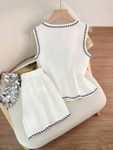 Franclia New Casual Versatile V-Neck Printed Tank Top And Shorts 2 Pieces Set - White - View 2