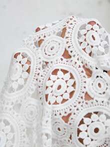 SHEIN CURVE+ 加大码 US22 音乐节、海滨度假、波西米亚风休闲纯色蕾丝拼接蝙蝠袖衬衫，适合教师穿着，夏季上衣 - 白色 - 查看 13