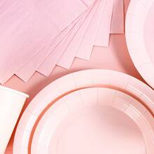 Bộ bát đĩa, khăn ăn và cốc dùng một lần màu hồng nhạt, phục vụ 20 người. Bộ đồ dùng tiệc dùng một lần này (bao gồm bát đĩa, khăn ăn và cốc) rất phù hợp cho các bữa tiệc sinh nhật, đám cưới và dã ngoại gia đình. - Xem 5