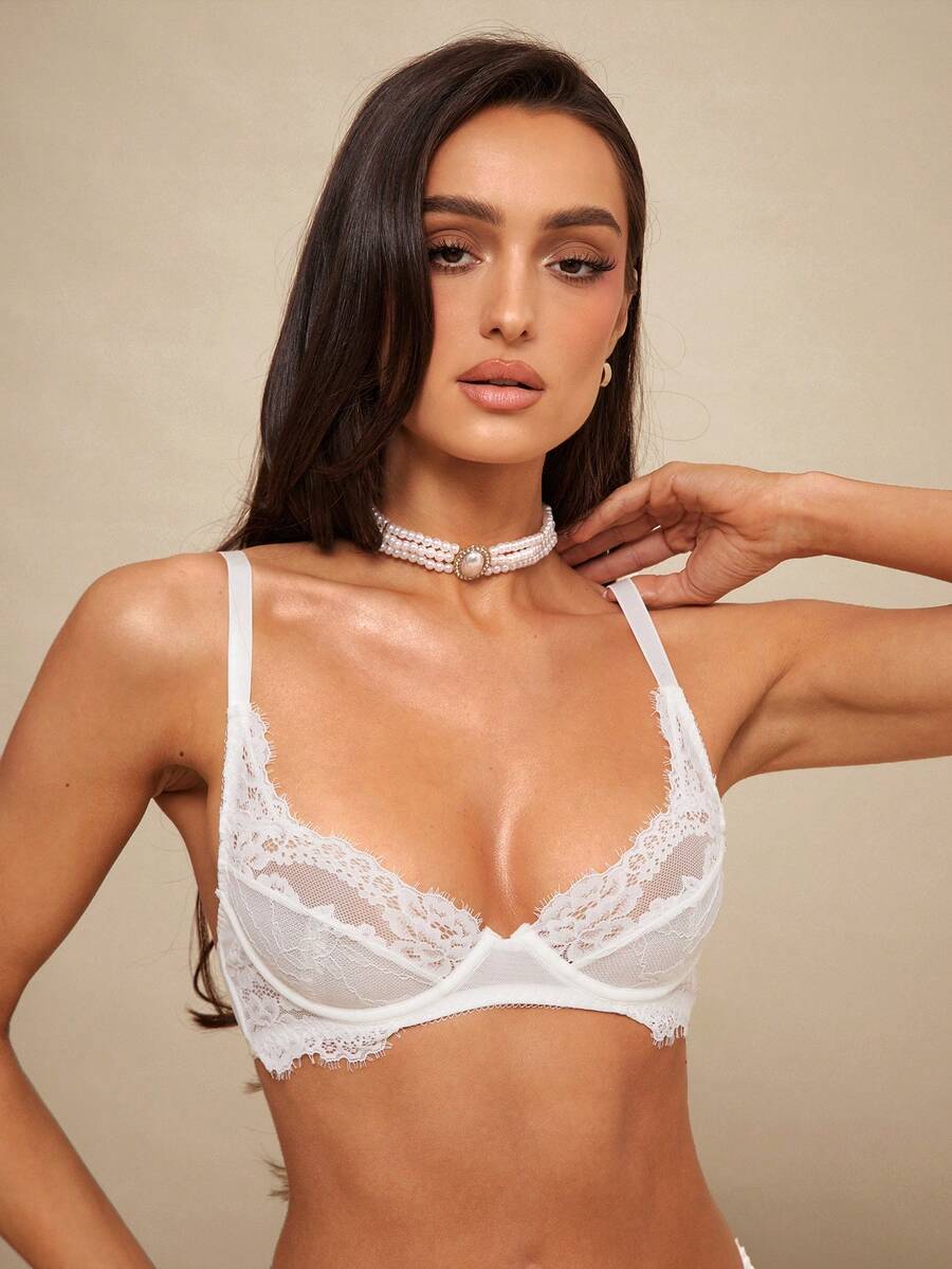 Silquee 對比蕾絲模杯有鋼圈胸罩內衣 - 白色 - 查看 1
