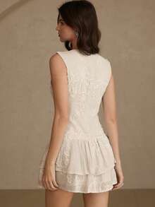 Aveloria Rosie New Arrival Round Neck French Romantic Embroidered Floral Layered Cake Hem Fitted A-Line Dress, Sweet And Elegant Style For Spring/Summer Dates And Parties, Sleeveless - Apricot - View 2