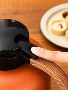 1 Set, 1 Piece. 2.0L 304 Stainless Steel Insulated Water Bottle Vacuum Flask. Suitable For Household Use, Commercial Gifts, Office Use. - Orange - View 5