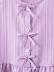 2026春夏新款女童夏季柔软舒适面料时尚套装，SS26度假旅行必备，女童夏季纯色单排扣蝴蝶结荷叶边下摆背心衬衫和纯色裤子两件套，适合夏季简约通勤穿搭。女童两件套，儿童套装。女童亚麻套装，小女孩套装，女童夏季服装，儿童服装。夏季套装。夏季套装。 - 淡紫色 - 查看 8