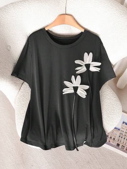 CosyJoli Plus Size Women Floral Decor T-Shirt, Casual