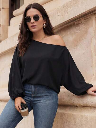 Juhart Blusa holgada con cuello asimétrico, manga de murciélago y hombro descubierto para mujer de talla grande de unicolor