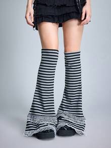 ROMWE 1双可爱风格的黑灰条纹针织牛角袜，Y2K小众设计双层蕾丝叠穿袜，不易起球，过膝长袜 - 黑與白 - 查看 1