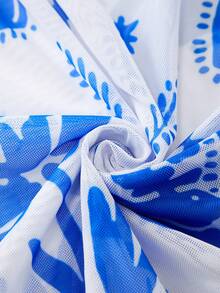SHEIN Swim Oasis 2026夏季新款蓝白渡渡鸟棕榈树印花连体泳衣，含纱笼裙，两件套，优雅休闲，适合海滩度假、音乐节、海边约会、海滩派对、泳池派对等场合。女士沙滩装，夏季泳衣比基尼套装，含罩衫，连体泳衣，收腹设计。 - 藍白色 - 查看 5