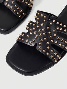 Mnmlis Rivet Inlaid Cool Slippers - Black - View 3
