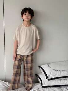 DAZY Bộ đồ ngủ mùa hè cho bé trai, áo tay ngắn và quần kẻ caro. - Màu be - Xem 1