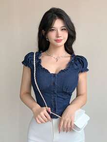 DAZY Áo denim nữ kiểu dáng thường ngày, trễ vai, viền bèo nhún, cài cúc phía trước, thích hợp cho mùa hè. - Rửa trung bình - Xem 5