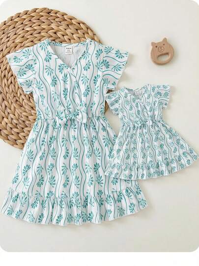 SHEIN Baby Girl Cute Summer Floral Print Short-Sleeve Dress Mommy And Me Matching Outfits (2 Pieces Are Sold Separately)