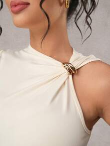 SHEIN SHEI Pregnant Women's Elegant Silky White Summer Maternity Top,Ruffle Shoulder Button Decor Fitted Outfits For Baby Shower,Pregnancy Photoshoot - Apricot - View 3