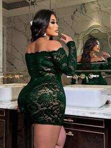 NU&NOW Đầm ren gợi cảm cỡ lớn, chất liệu xuyên thấu, họa tiết hoa, trễ vai, tay dài. - Màu xanh lá cây đậm - Xem 2