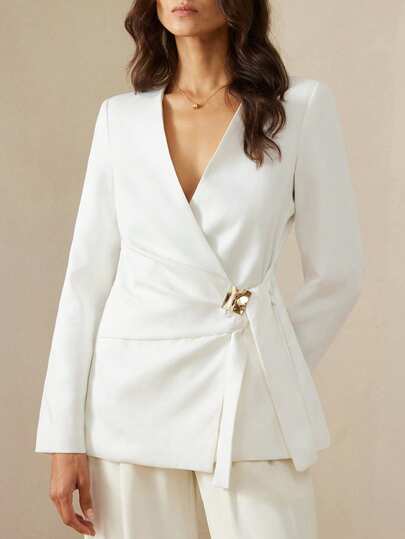 Aveloria Rosie Women's Solid Color Metal Decor Casual Versatile Commute Lightweight Blazer