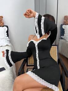 Sexy V-Neck Long Sleeve Off Shoulder Lace Patchwork Women's Nightgown - Black - View 6
