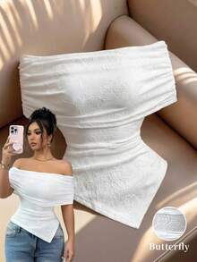 Selianne Blus Wanita Putih Motif Kupu-kupu Jacquard Bertekstur, Model Bahu Terbuka, Elegan, Pas Badan, Busana Musim Panas Penting untuk Kencan, Pesta Malam, Hadiah Ulang Tahun, dan Perjalanan - Putih - View 1