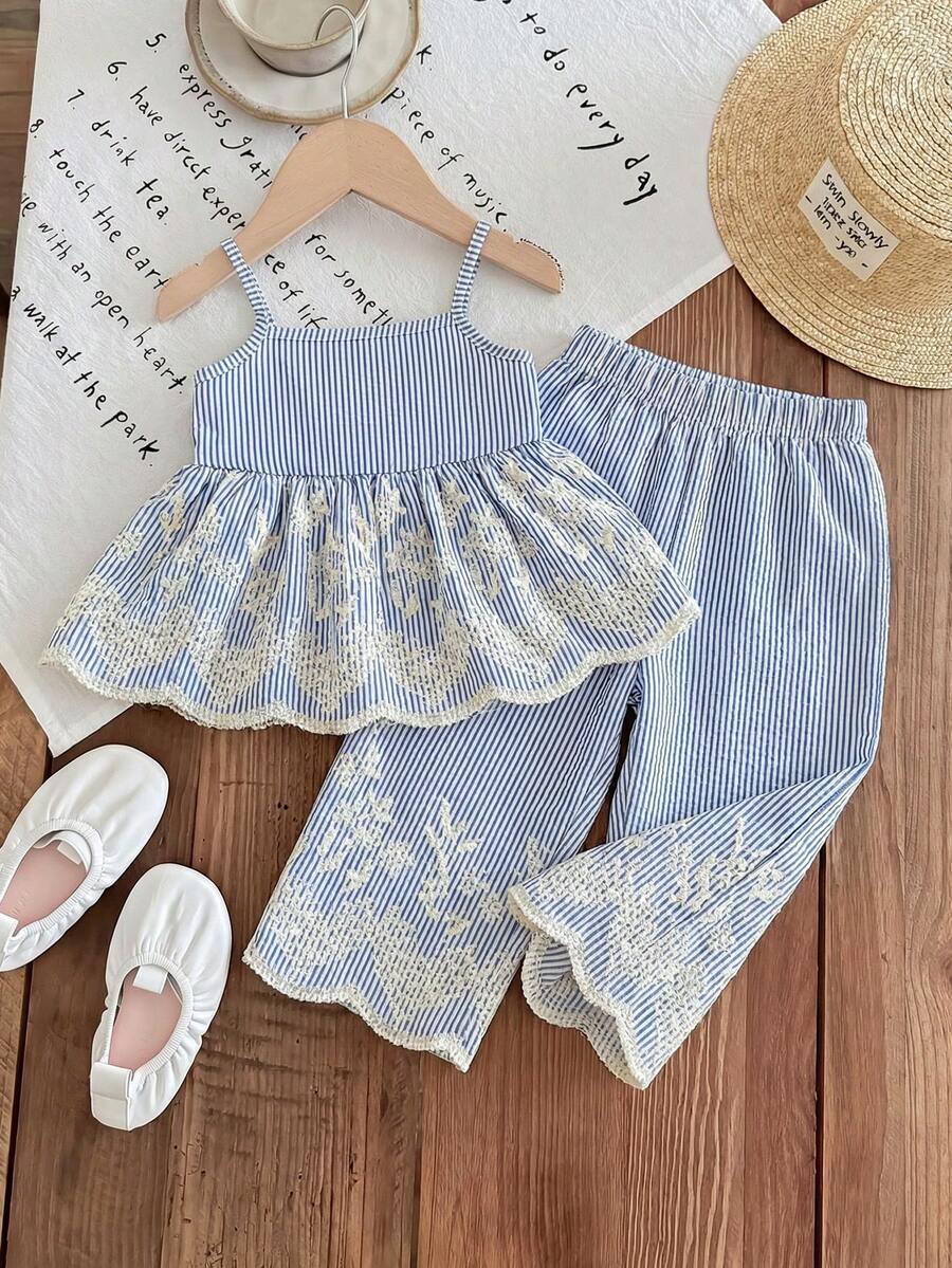 LMoss Kids 女婴夏季休闲乡村度假条纹花卉刺绣荷叶边吊带背心和裤子套装 - 藍白色 - 查看 1