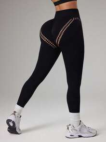 Dewbera Dewbera Nahtlose schwarze Damen-Sportleggings mit Rosen-Cut-Out-Design, geeignet für Training, Fitness, Yoga - Schwarz - Übersicht 1