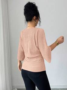 SHEIN Elenzya Áo kiểu nữ cổ chữ V dáng rộng, thiết kế nhún bèo, chất liệu vải có họa tiết, kiểu dáng tôn dáng, thích hợp cho sinh nhật, hẹn hò, tiệc tùng, Ngày Nhà giáo, Ngày Độc lập, tay ngắn. - Hồng - Xem 2