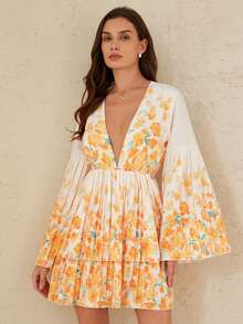 SHEIN LUNE 法式优雅浪漫定位印花深V领荷叶边喇叭袖双层荷叶边下摆女士短裙 - 彩色 - 查看 3