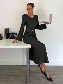 Siren Gaze 女士纯色V领长袖金属腰带设计优雅连衣裙 - 黑色 - 查看 5