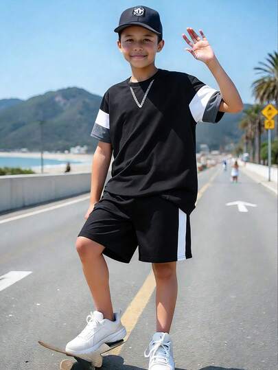 Tween Boy Casual Street Patchwork Comfortable Round Neck Short Sleeve T-Shirt And Solid Color Shorts Knit 2-Piece Set