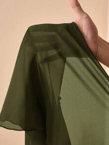 Zivah 2026春夏新款音乐节、复活节、圣帕特里克节、情人节、约会、西部风、游牧风、生日派对、毕业典礼、学院风、学生装、日常穿着、百搭基础款、休闲装、度假、邮轮旅行、海滩、日光浴、热门单品、街头风、婚礼宾客波西米亚风、通勤、早午餐、机场、派对、假日郊游、办公室穿着雪纺荷叶边无袖上衣和裤子棕色套装两件套飘逸两件套无肩带上衣和裤子女士裤装套装工作服 - 軍綠色 - 查看 9