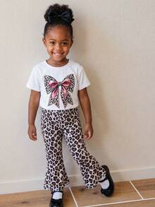 SHEIN Playful Pals Girls Knitted Fabric Short Sleeve Tee And Full Print Leopard Bell Bottom Pants Set With Cute Bow Design - White - View 10