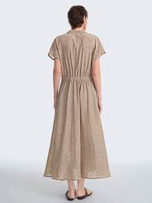 Aalyst 女士纯色高品质天丝双色亚麻法式优雅百搭连衣裙，适合工作、休闲、度假、海滩派对、下午茶等场合，立领，纽扣前襟，短袖，松紧腰，A字长款 - 卡其色 - 查看 6