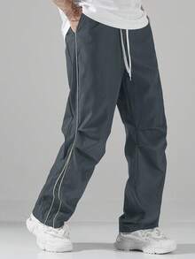 Manfinity Hypemode 男士字母印花抽绳腰褶口袋休闲裤，防风运动裤，宽松街头风，美式复古速干伞兵工作裤，男士夏季清洁修身裤，宽松直筒休闲裤，秋季 - 深灰色 - 查看 3