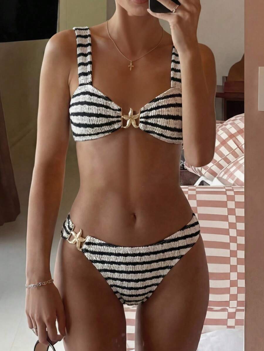 SHEIN Bộ đồ bơi tankini kẻ sọc dành cho bé gái tuổi teen, trang trí khóa kim loại hình sao biển, thích hợp cho kỳ nghỉ biển thường ngày. - Nhiều màu - Xem 1