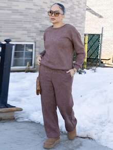 Melissa Matos 女式复古做旧字母刺绣保暖内衬宽松运动衫和运动裤套装，秋冬 - 棕色 - 查看 1
