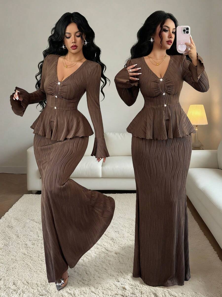 SHEIN Elenzya 女士咖啡棕色纹理V领纽扣装饰腰部荷叶边下摆优雅上衣和修身鱼尾裙两件套 - 咖啡棕 - 查看 1