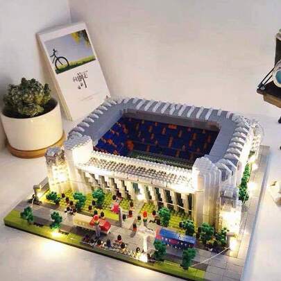 World-Famous Stadiums: 4092 Pcs/ 3996 Pcs Paris Saint-Germain Stadium / 4000 Pcs Camp Nou Stadium / 3388 Pcs Old Trafford Stadium / 3715 Pcs Signal Iduna Park Stadium / 3969 Pcs San Siro Stadium In Milan. Diy 3d Assembly Block Model C Rone Stadium Model Art Decoration Fan Building Block Desktop Ornament Birthday Gift New Year'S Gift.