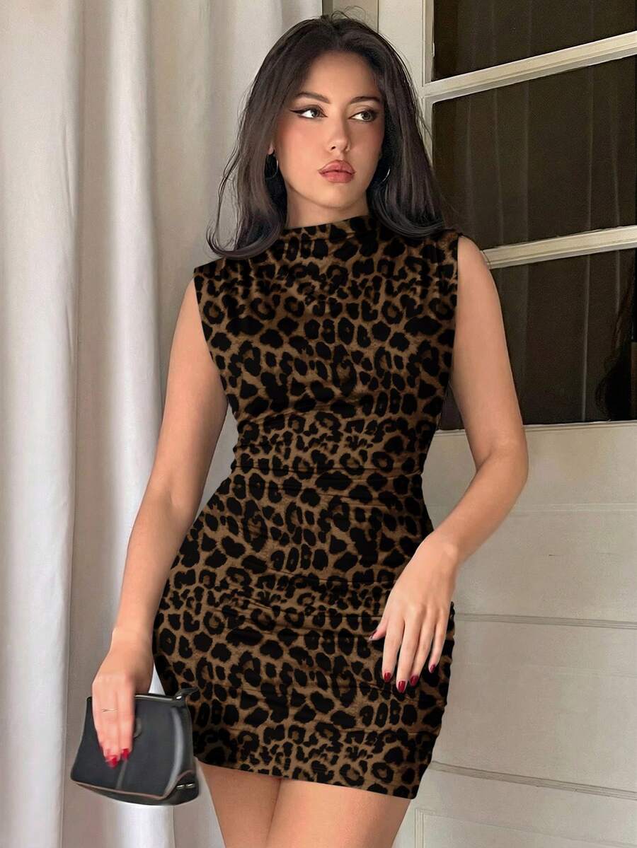 Firerie Đầm midi ôm sát gợi cảm, thanh lịch với họa tiết da báo màu nâu, xếp ly, thích hợp cho mùa xuân và hè. Đầm ôm sát quyến rũ, phù hợp cho hẹn hò, tiệc tùng, cocktail, sự kiện trang trọng, kỳ nghỉ, công sở, đi làm, đi làm, dự đám cưới và các dịp khác. - Nhiều màu - Xem 1