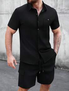 Manfinity CasualCool 男士纯色短袖单排扣口袋衬衫和抽绳腰短裤休闲套装 - 黑與白 - 查看 4