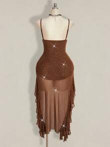 SHEIN ICON Đầm slip size lớn màu đen cổ chữ V, viền bèo nhún, ngắn trước sau dài, kiểu Y2K gợi cảm với dây đeo mảnh và viền bèo nhún, kiểu Y2K gợi cảm với chất liệu lưới đính sequin và viền bèo nhún, thích hợp cho hẹn hò, dự tiệc. - màu nâu - Xem 2