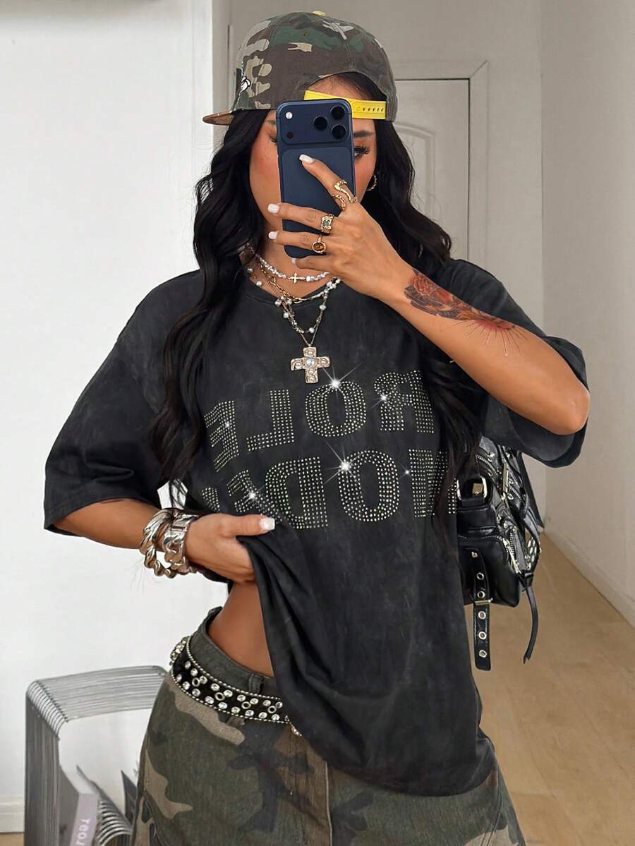 Coolane 灰色水钻字母印花圆领短袖女式T恤 - 灰色 - 查看 1