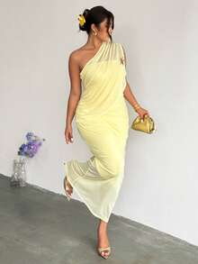 Firerie Plus Size Elegant Light Yellow Summer Wedding Party Guest Dress For Women, Ruched One Shoulder Fitted Graduation Dress, Solid Color - Yellow - View 8