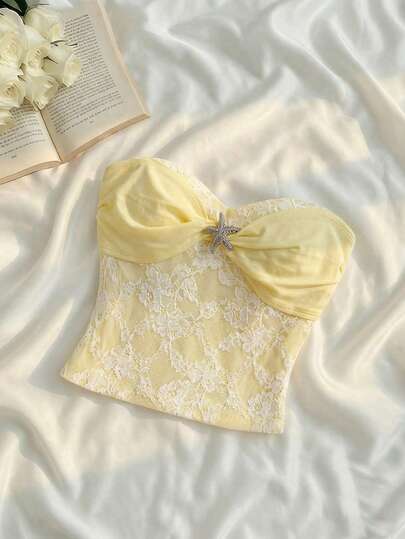 SHEIN MOD Women's Elegant Starfish Lace Decorated Bandeau Top, Summer, ,Going Out Tops, Beach Outfit, Lace Top, Beach Vacation Outfits, Party Top, Festival Top, Casual Outfit, Summer Holiday Outfits, Sweet Yellow Tube Top With Cute Starfish Accessory, Lace Corset Top,  Picnic, Cute, Country Outfits, Music Festival Outfits
