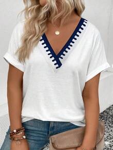 EMERY ROSE Women's Casual V-Neck Colorblock Floral Print Short Sleeve Curved Hem Basic Plus Size T-Shirt - White - View 1