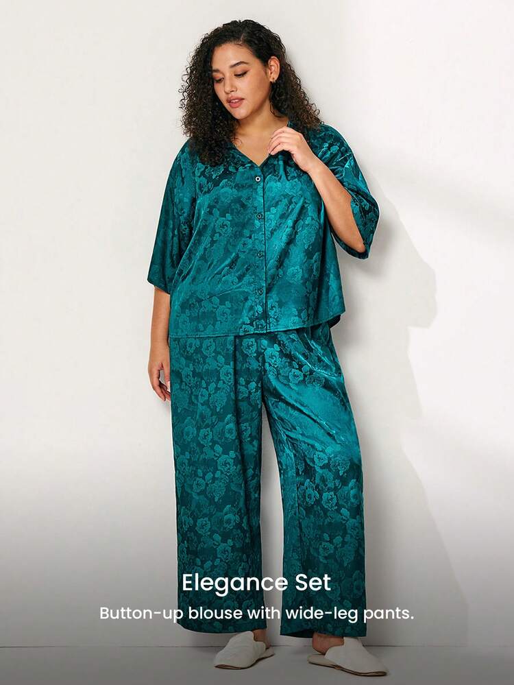 Plus Size Women's Emerald Satin Sleep Set