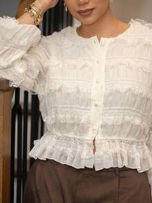 Melissa Matos Camisa de moda con cuello redondo, botones delanteros cortos y dobladillo con volantes en unicolor para mujer, Blusa elegante de gasa y encaje en color albaricoque para mujer, para otoño/invierno, Blusa blanca, Graduación, Atuendos de maestra para mujer, Regreso a clases, Blusas elegantes para mujer - Beis - Ver 6