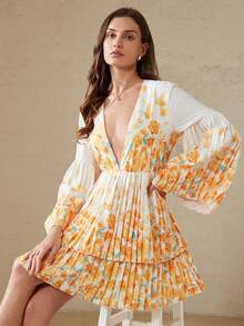 SHEIN LUNE 法式优雅浪漫定位印花深V领荷叶边喇叭袖双层荷叶边下摆女士短裙 - 彩色 - 查看 1